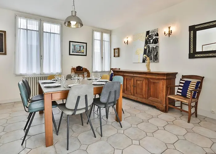 - 100m Grande Les Sables-d'Olonne