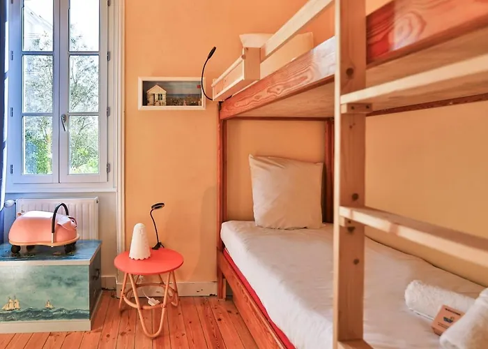 - 100m Grande Prázdninový dům *